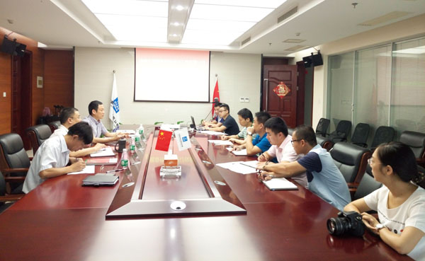 热烈祝贺常青树胶业与海南中建成功签订战略合作协议